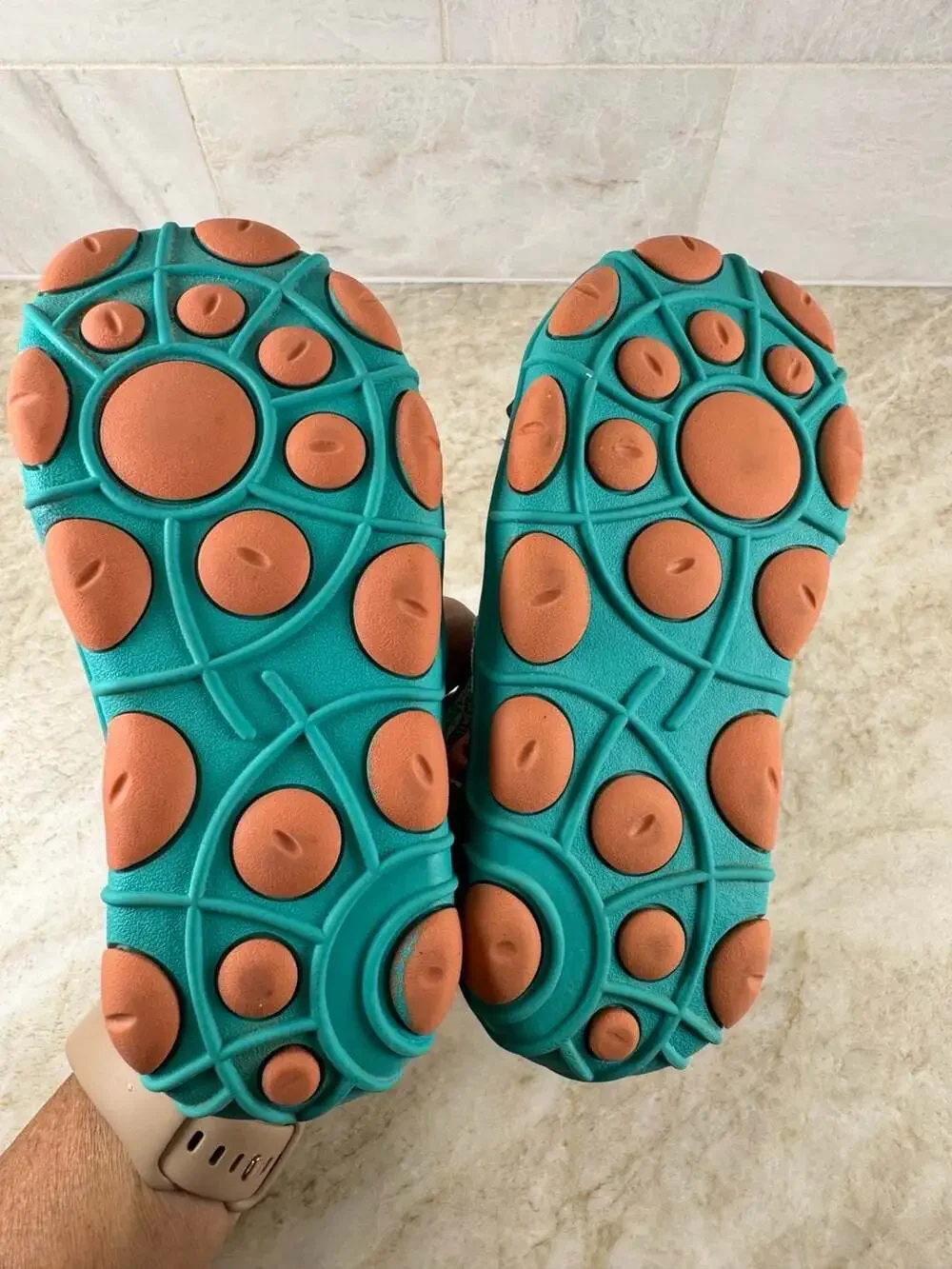 NORTIV 8 Kids Closed Toe Outdoor Sandals Youth 9 Aqua Coral Water Shoes Trail